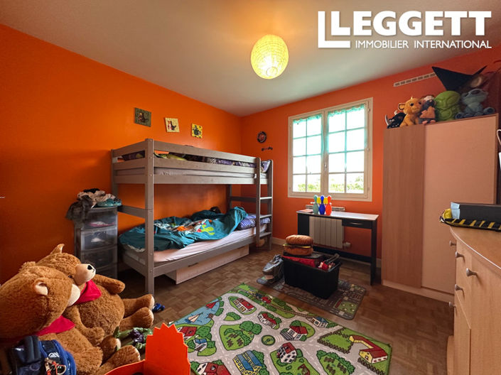 Image No.7-3 Bed House for sale