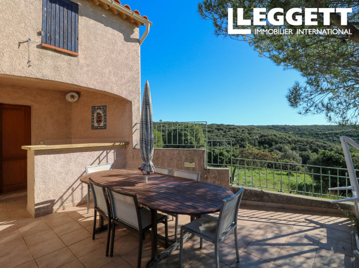 Image No.10-4 Bed House for sale