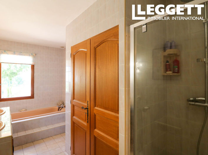 Image No.9-4 Bed House for sale