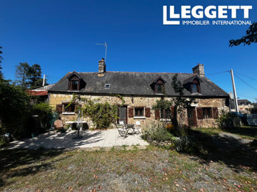 1 - Sens-de-Bretagne, House