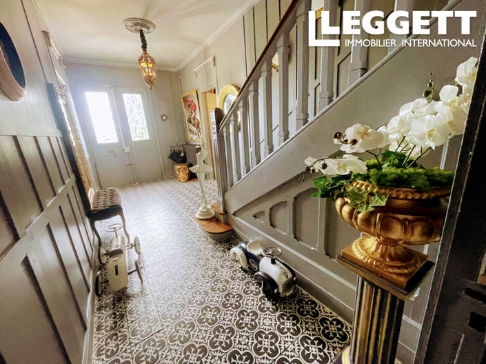 Image No.10-9 Bed House for sale