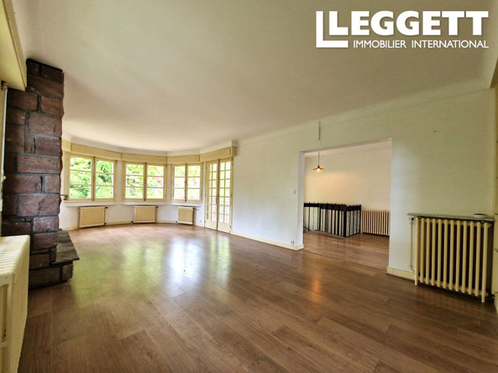 Image No.2-6 Bed House for sale