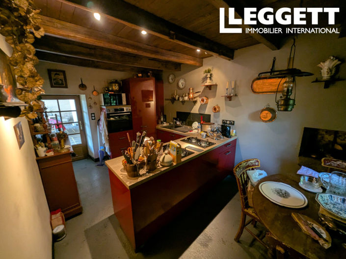 Image No.10-3 Bed House for sale