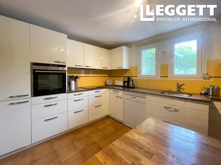 Image No.4-4 Bed House for sale