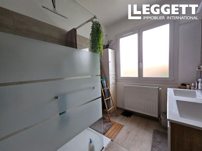 Image No.7-4 Bed House for sale