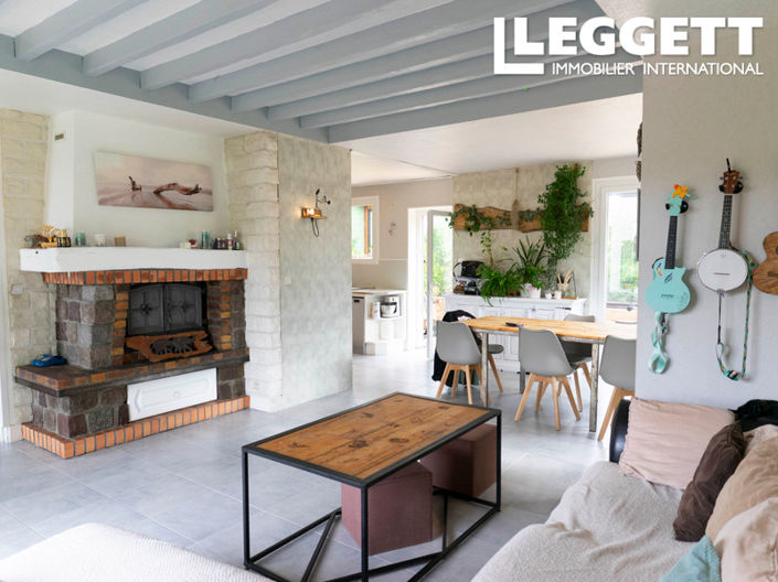 Image No.6-7 Bed House for sale