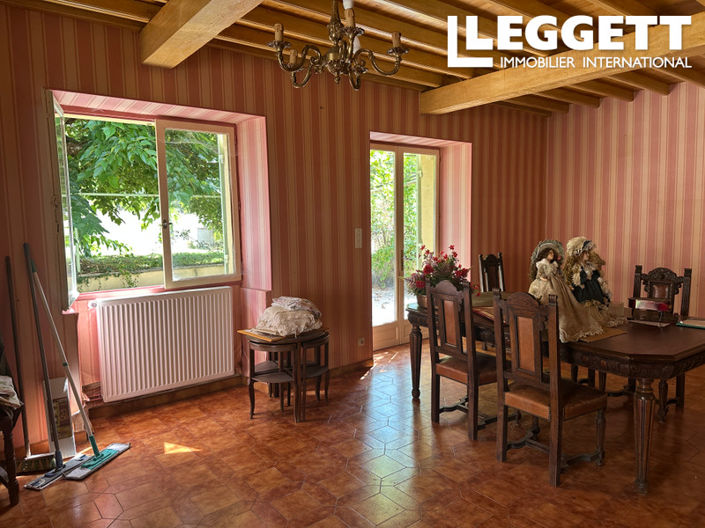 Image No.5-5 Bed House for sale