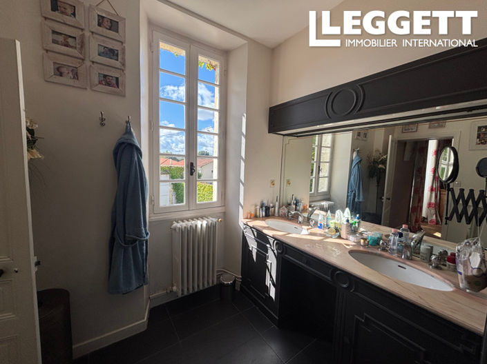 Image No.9-7 Bed House for sale