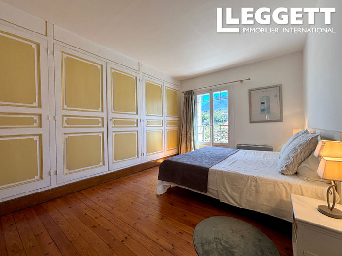 Image No.4-6 Bed House for sale