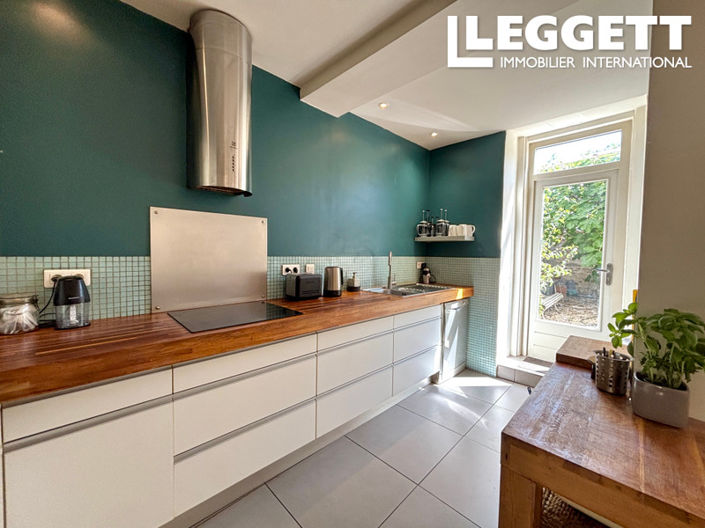 Image No.7-6 Bed House for sale