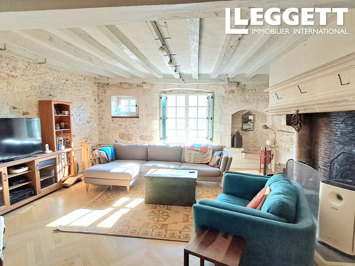 Image No.2-4 Bed House for sale