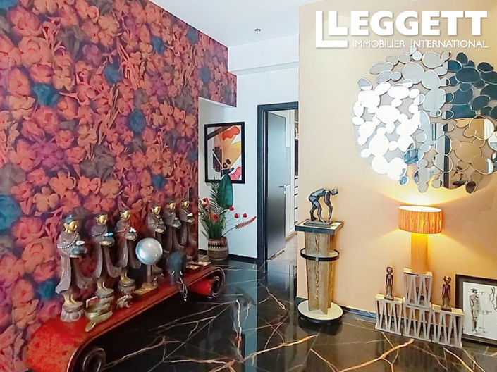 Image No.10-3 Bed Apartment for sale