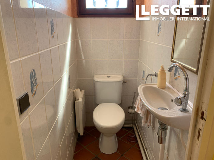 Image No.10-3 Bed House for sale