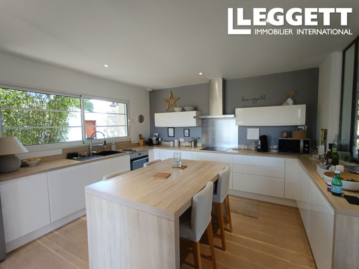 Image No.5-3 Bed House for sale