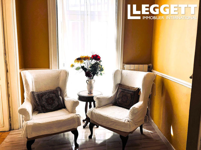 Image No.5-5 Bed House for sale