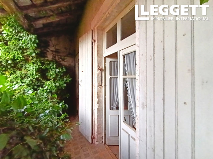 Image No.8-3 Bed House for sale