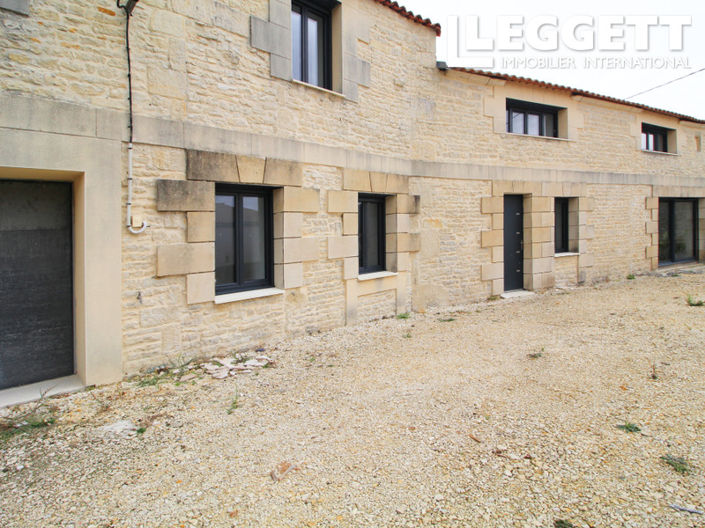 Image No.1-3 Bed House for sale