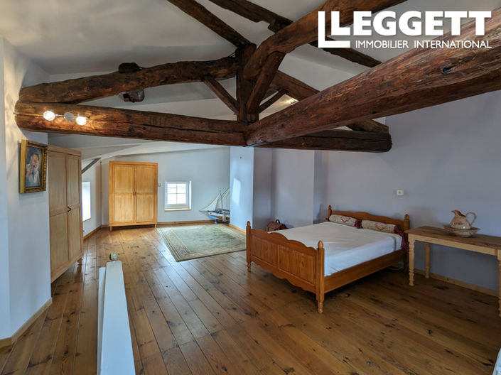 Image No.5-5 Bed House for sale