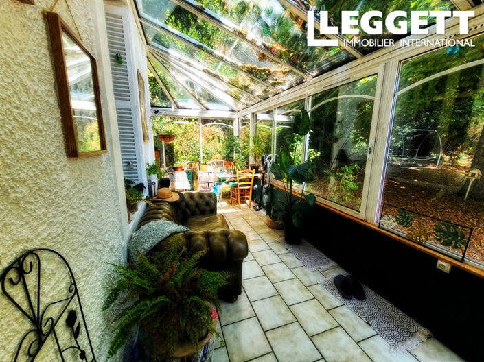 Image No.8-4 Bed House for sale