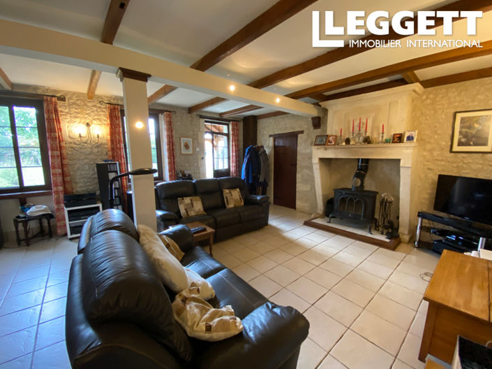 Image No.6-4 Bed House for sale