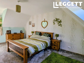 ahr0chm6ly9jzg4uagvzdglhlmltbw8vaw1hz2uvvevom