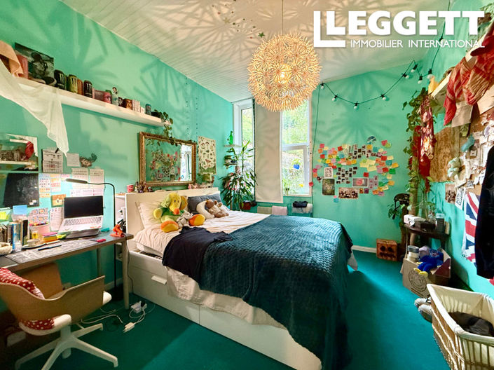 Image No.3-6 Bed House for sale