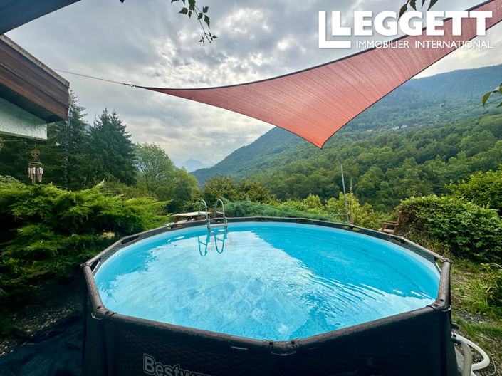 Image No.9-6 Bed House for sale