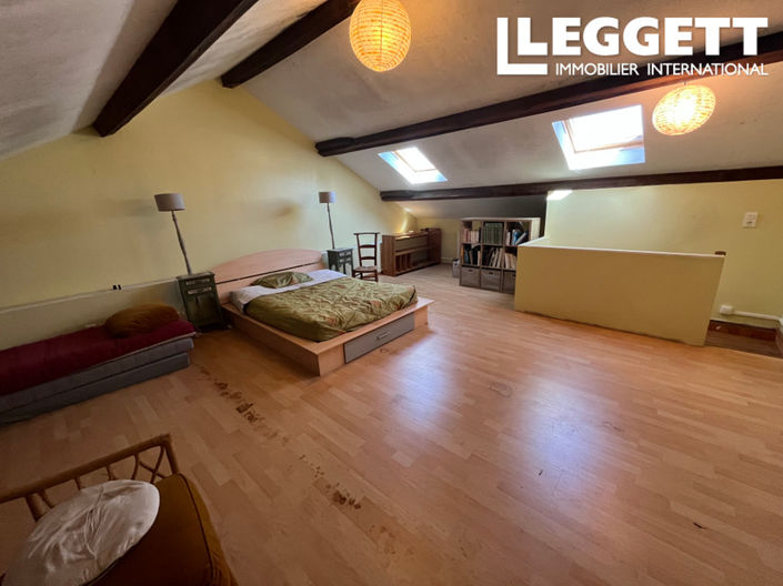 Image No.9-3 Bed House for sale