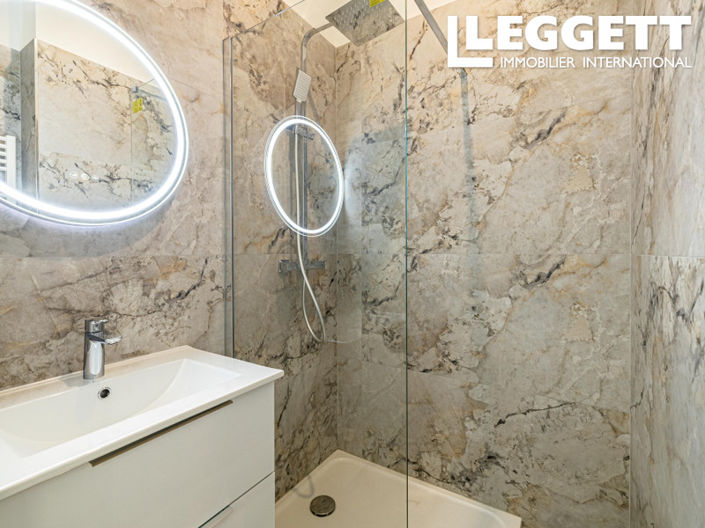 Image No.8-2 Bed Apartment for sale