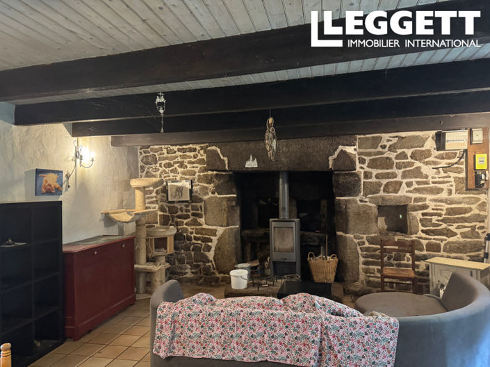 Image No.5-2 Bed House for sale