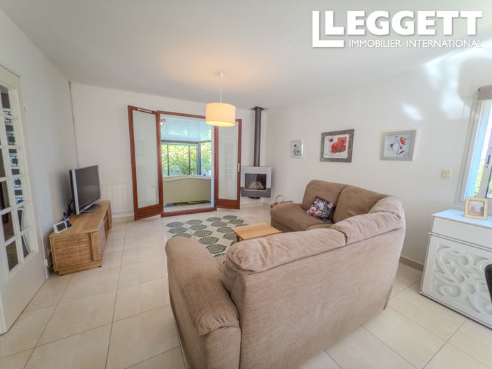 Image No.8-4 Bed House for sale