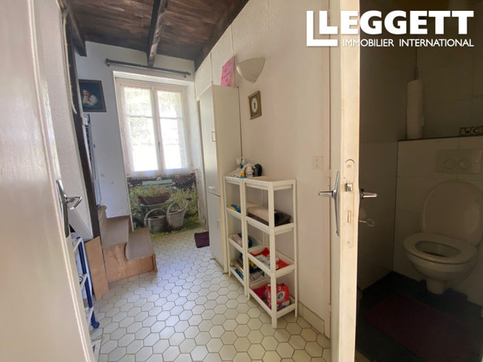 Image No.8-3 Bed House for sale