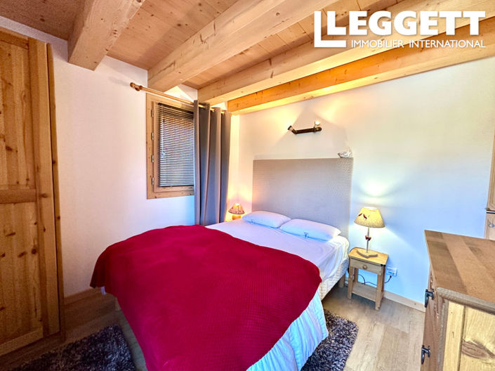 Image No.3-4 Bed House for sale