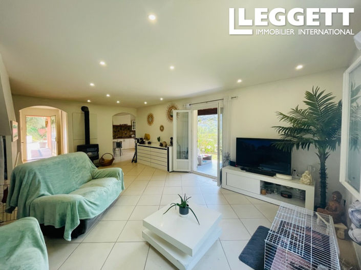 Image No.2-3 Bed House for sale