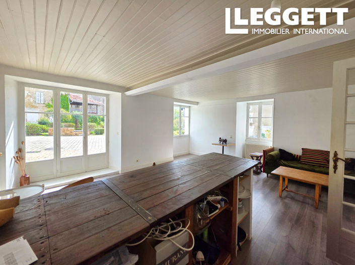 Image No.2-5 Bed House for sale