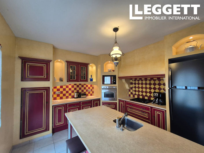 Image No.6-3 Bed House for sale