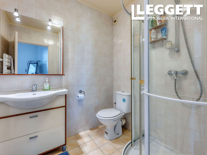 Image No.10-2 Bed Apartment for sale