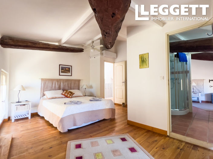 Image No.7-4 Bed House for sale