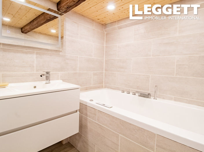 Image No.7-3 Bed House for sale