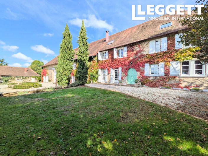 Image No.1-8 Bed House for sale