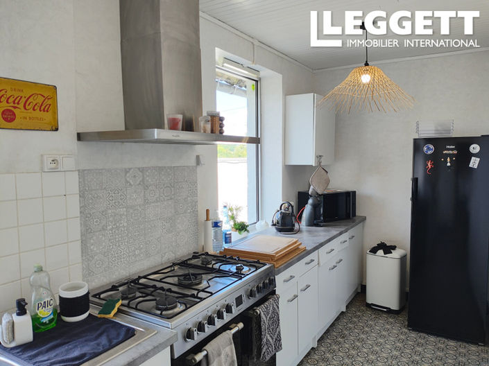 Image No.2-5 Bed Chateaux for sale