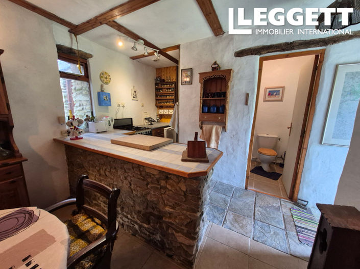 Image No.5-2 Bed House for sale