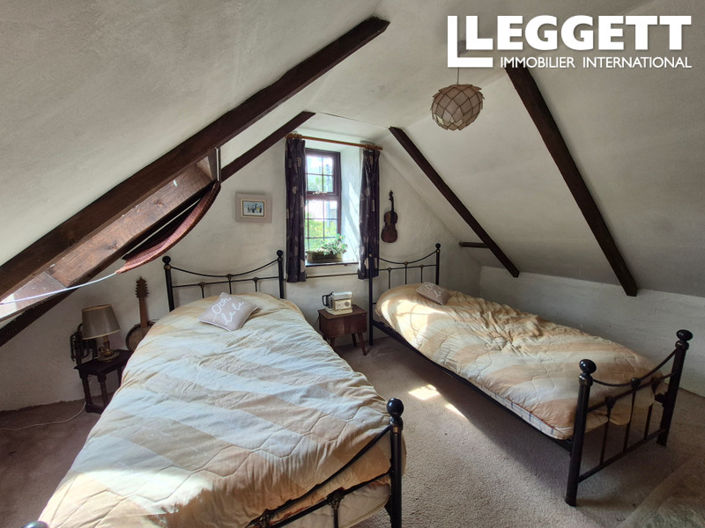 Image No.10-2 Bed House for sale