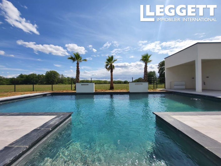 Image No.1-5 Bed House for sale
