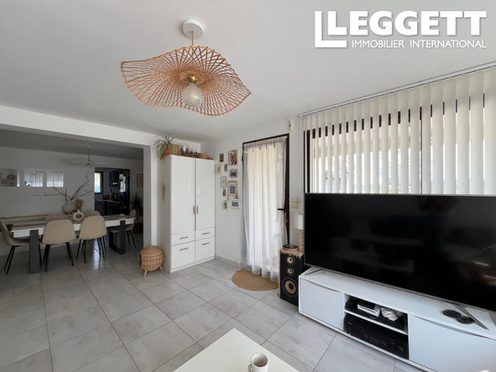 Image No.3-3 Bed House for sale