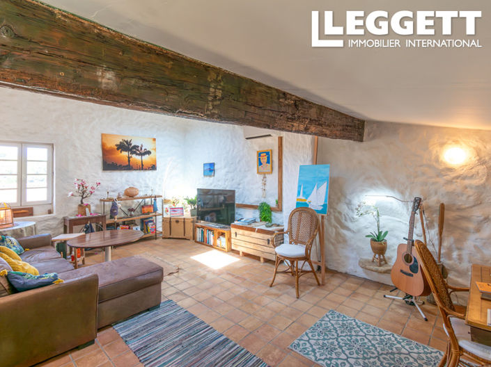 Image No.3-1 Bed House for sale