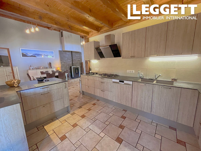 Image No.3-3 Bed House for sale