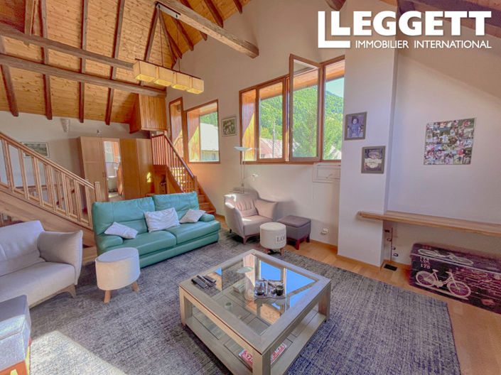 Image No.6-3 Bed House for sale