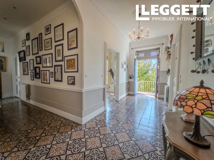 Image No.10-7 Bed House for sale