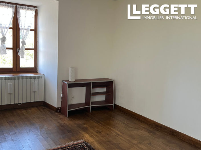 Image No.7-6 Bed House for sale